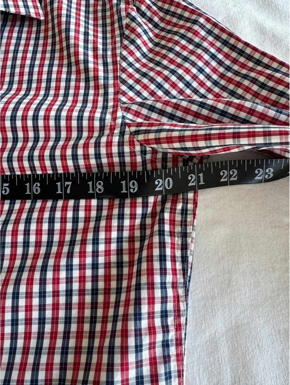 Banana Republic Men’s Check Button Down Navy & Red size Small
